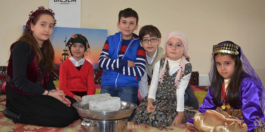 Öğrenciler doğal yollarla peynir, turşu, sirke üretiyor