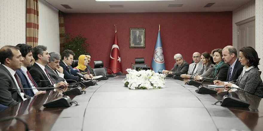 Suriyeli çocuklar için 150 milyon avro hibe