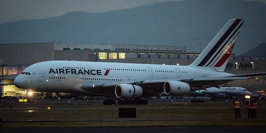 Fransız Air France 15 Müslüman yolcuyu uçağa kabul etmedi