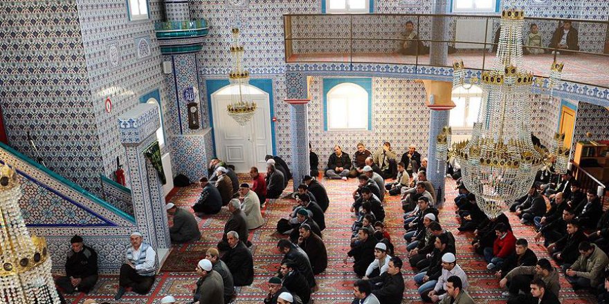 Fransa’da cami kapatıldı