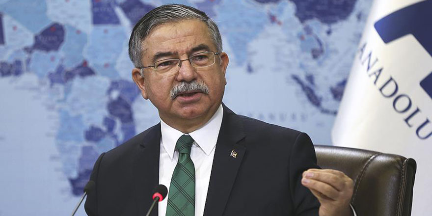 Bakan açıkladı: Müfredat değişiyor, İnşallah kitapları yazılıyor