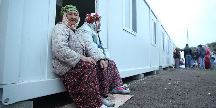 AFAD ve Türk Kızılayı Çanakkale'de konteyner kent kurdu