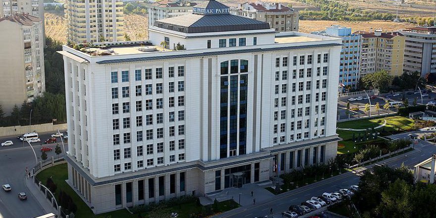 AK Parti anayasa değişikliğini hatiplerle anlatacak