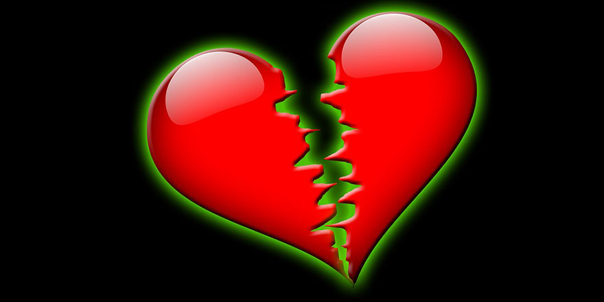 Kalp dediğin içerden kırılır