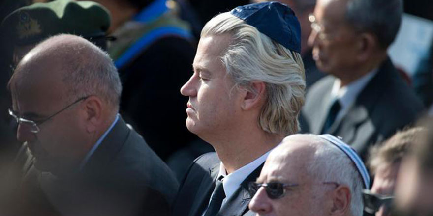 Camilerin ve Kur'an'ın yasaklanması için yasa hazırladı