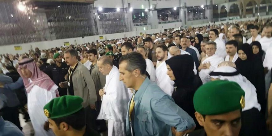 Cumhurbaşkanı Erdoğan umre yaptı