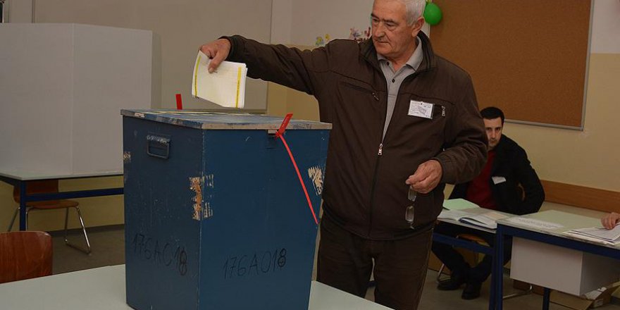 Bosna Hersek'te seçmenler yeniden sandık başında
