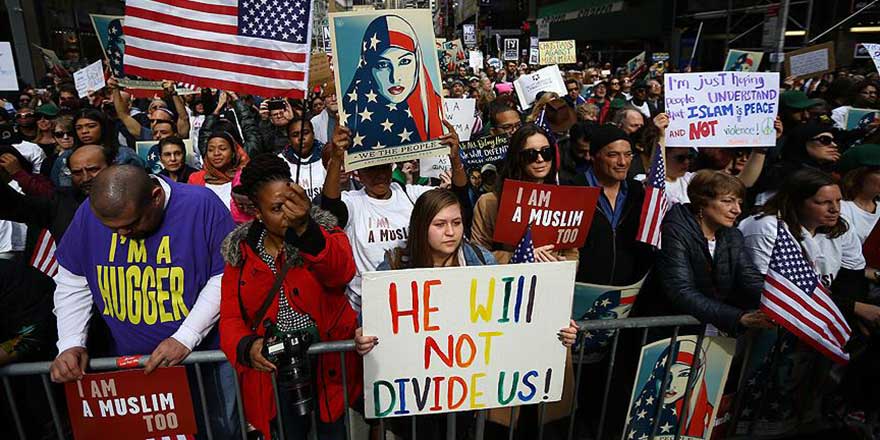 ABD'de 'Hepimiz Müslümanız, hepimiz göçmeniz' gösterisi