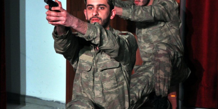 Halisdemir'in kahramanlığını sahnelediler