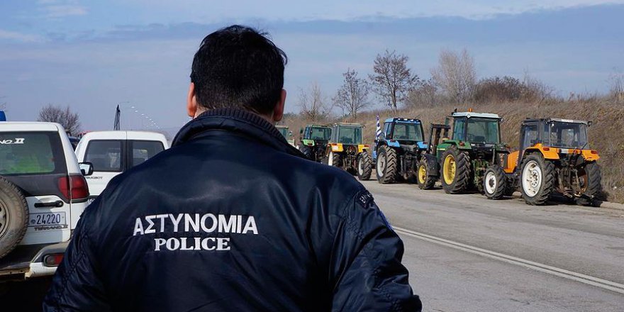 Yunanistan'a kaçan 2 asker iltica talebinde bulundu