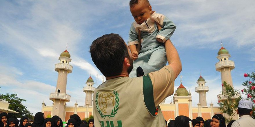 İHH'dan 11 ülkede 32 yetimhane