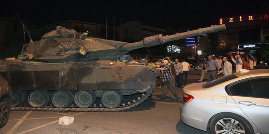 'Darbe girişiminin yaşandığı gece kriptosuz telsiz dağıtıldı'