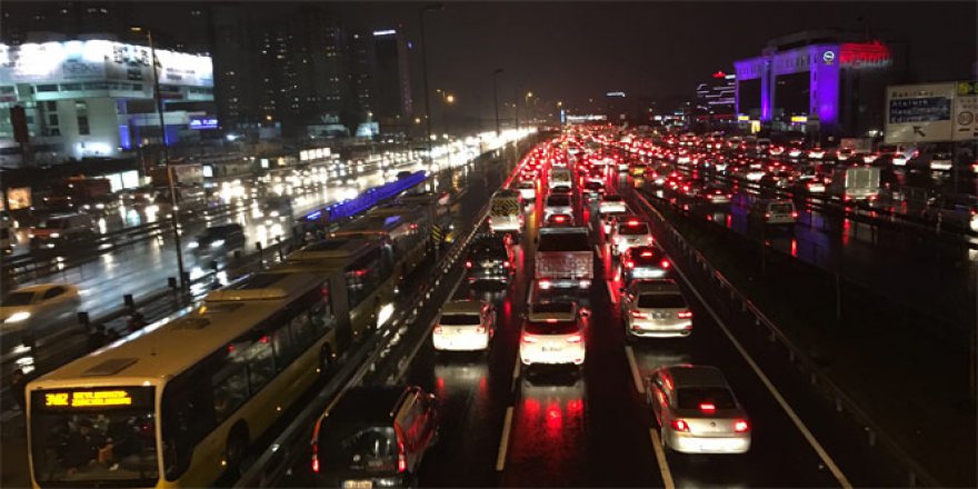 İşte Türkiye'nin trafikte geçirdiği süre