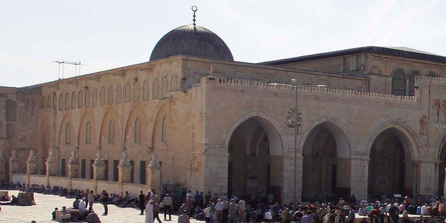 Mescid-i Aksa'da Ramazan temizliği