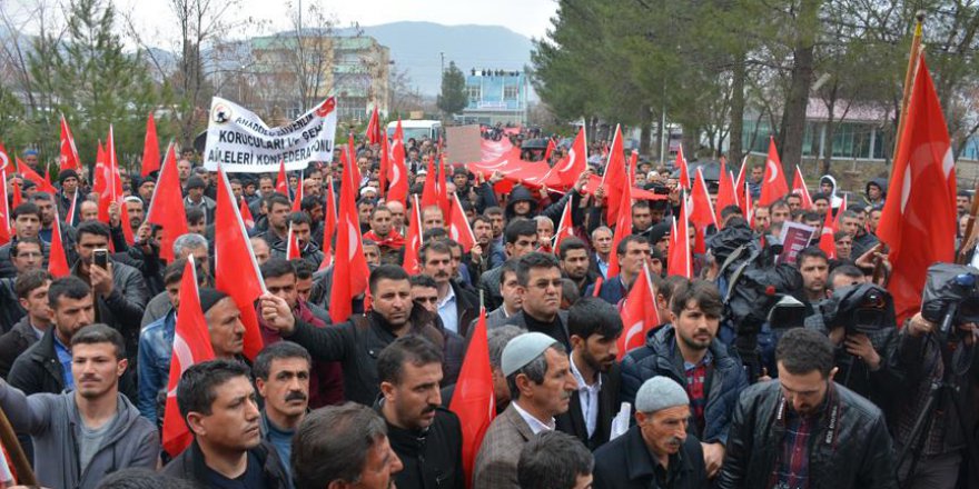 Diyarbakır'da 'Teröre Lanet Şehide Saygı' mitingi