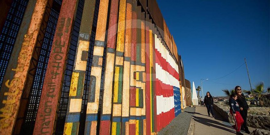 Meksika ABD'deki vatandaşları için harekete geçti