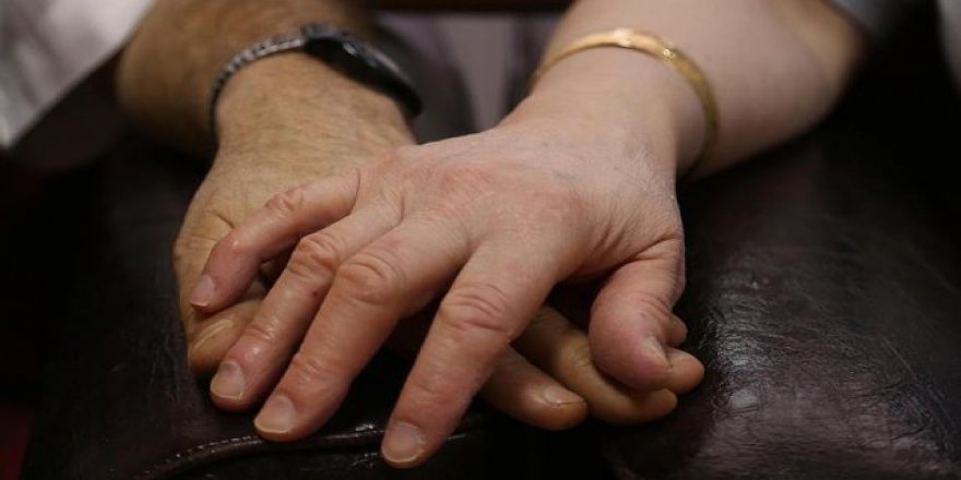 "Alzheimer’ı yavaşlatmanın bir diğer yolu hasta yakınından geçiyor"