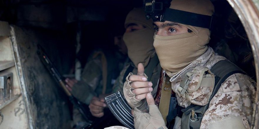 Muhalifler, Humus'un merkezinden çekilmek zorunda kaldı