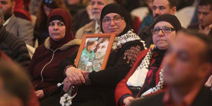 İsrail Filistinli çocukları tutuklayıp zulmediyor