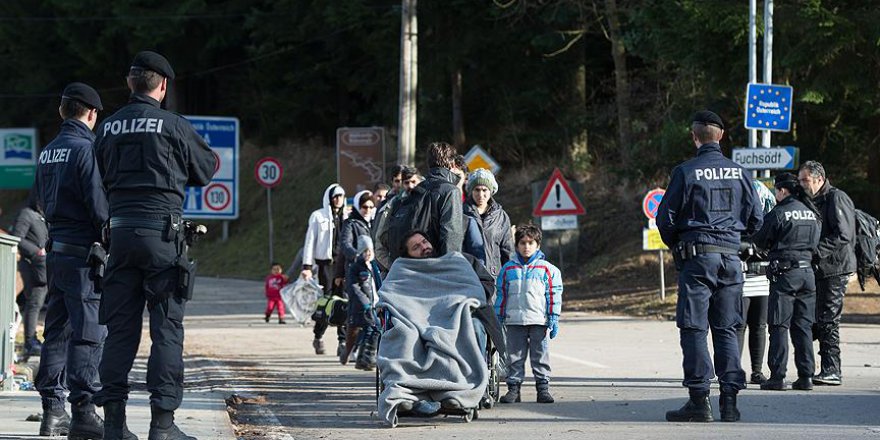 AB’ye iltica sayısı düştü