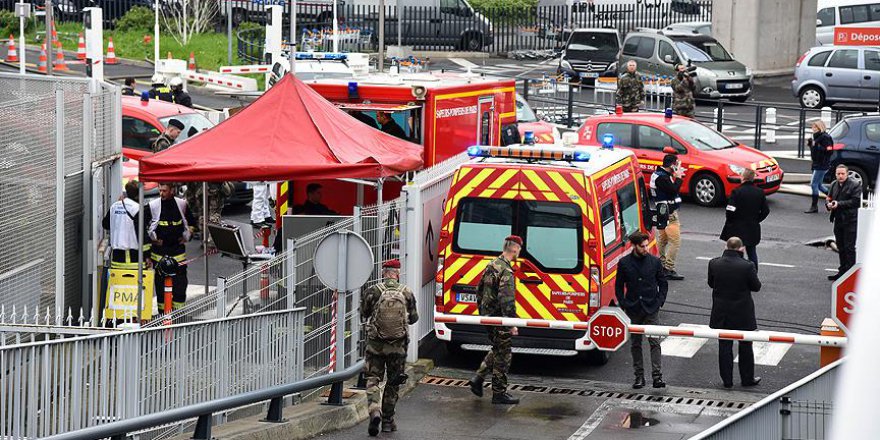 Paris Orly Havalimanı saldırganının kimliği açıklandı