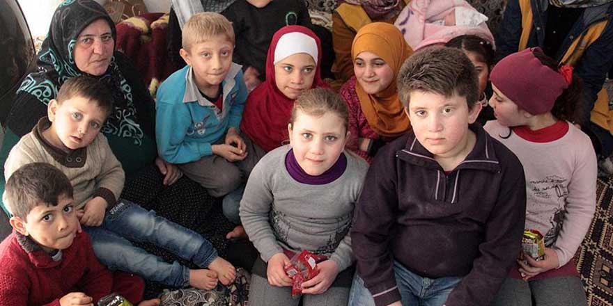 Suriyeli annenin eşi, 6 oğlu ve gelinleri öldü, 11 torununa bakıyor