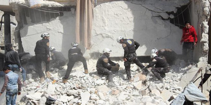 Esed güçleri İdlib'de sivilleri vurdu: 8 ölü