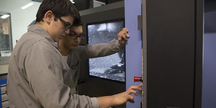 Özel meslek lisesi öğrencilerine atölyelerde gelir imkanı