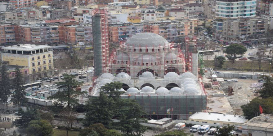 Balkanlar'ın en büyük camisinde geri sayım