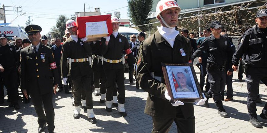 Çukurca şehitleri toprağa verildi