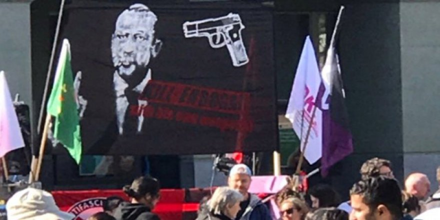 İsviçre'deki skandal pankartı o terör örgütü belli açmış