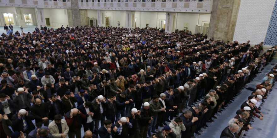 Elhamdülillah: Regaip Kandili'nde camiler doldu taştı