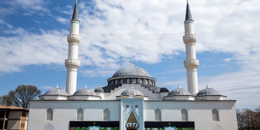 Amerika Diyanet Merkezinin açılışının 1. yıl dönümü