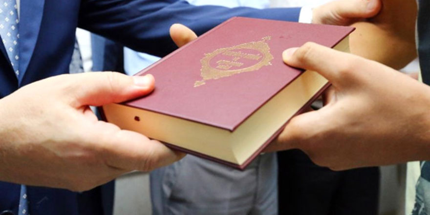 Kadir Gecesi 15 ülkeye Kur'an-ı Kerim hediyesi