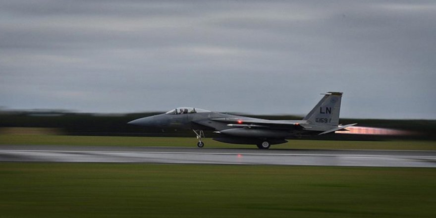 ABD'de F-16 savaş uçağı düştü