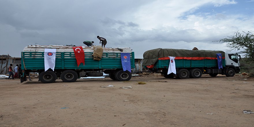 Filistinli mülteciler için acil yardım çağrısına Türkiye yetişti