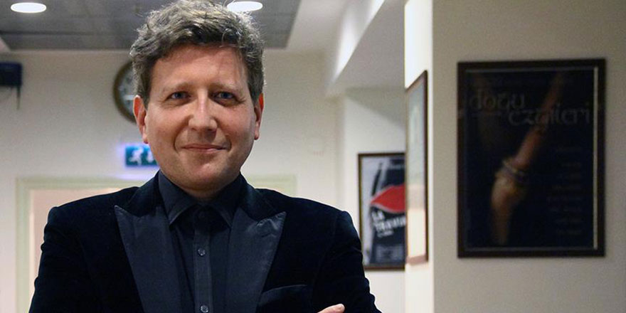 Fransız sanatçı: Siyonistler, Müslümanlarla Hristiyanların savaşmasını istiyor