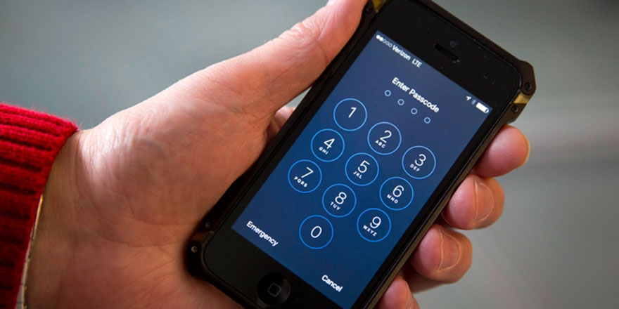 Suudi Arabistan'da imam ve cemaat akıllı telefonla da buluşacak