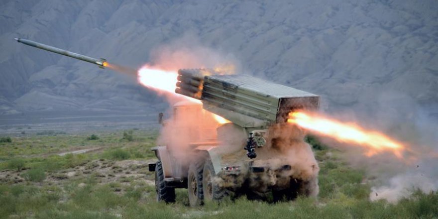 Azerbaycan ordusunun geniş çaplı tatbikatı sürüyor