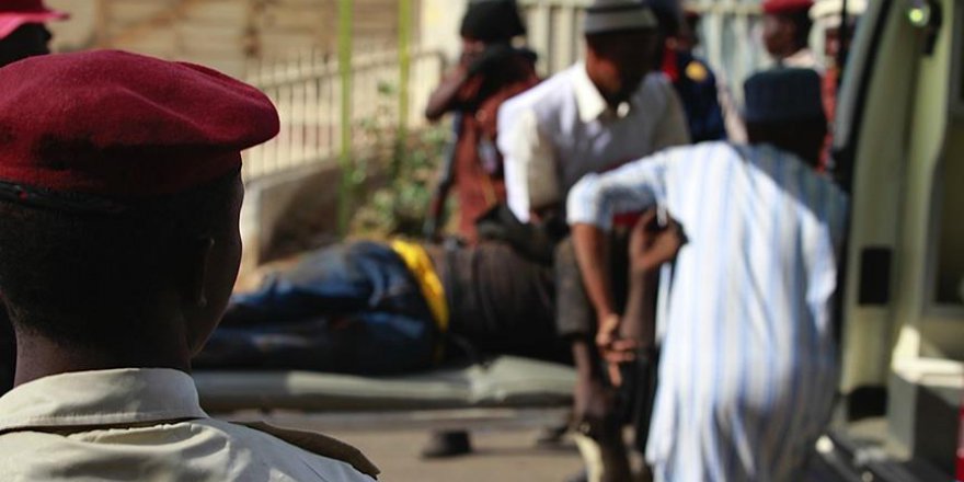 Nijerya'da maç izleyenler elektrik akımına kapıldı: 30 ölü