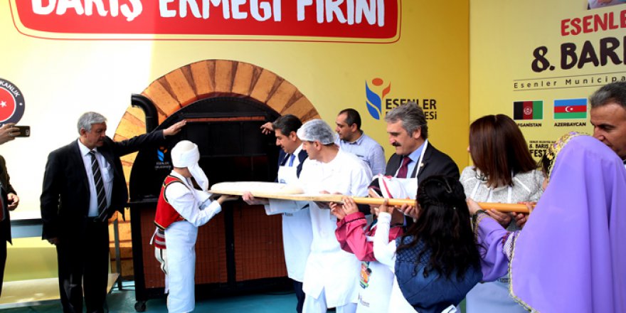 Çocuklar dünya liderlerine barış ekmeği gönderdiler