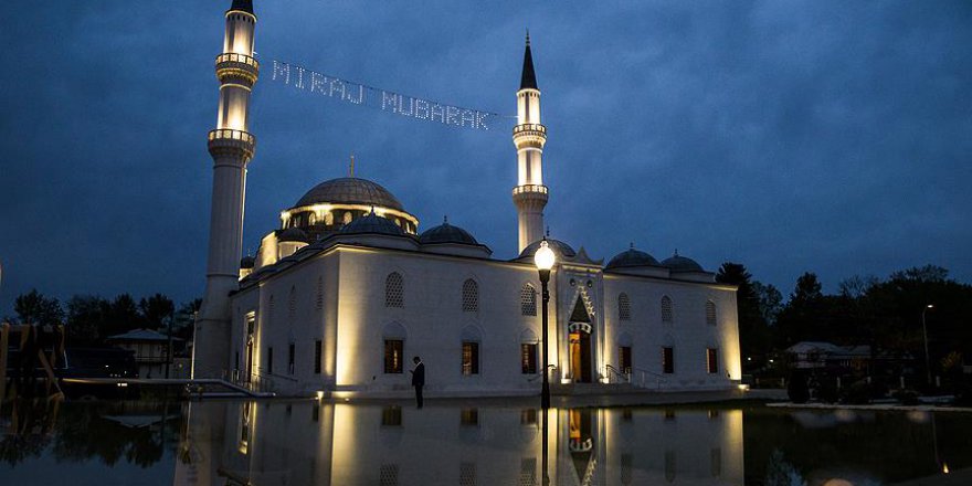Amerika Diyanet Merkezi'nde Miraç Kandili