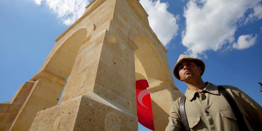 Çanakkale'de 57. Alay Şehitliğinde anma töreni düzenlendi