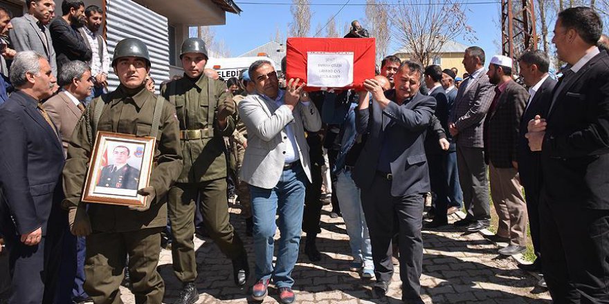 Şehitlerimizi uğurluyoruz