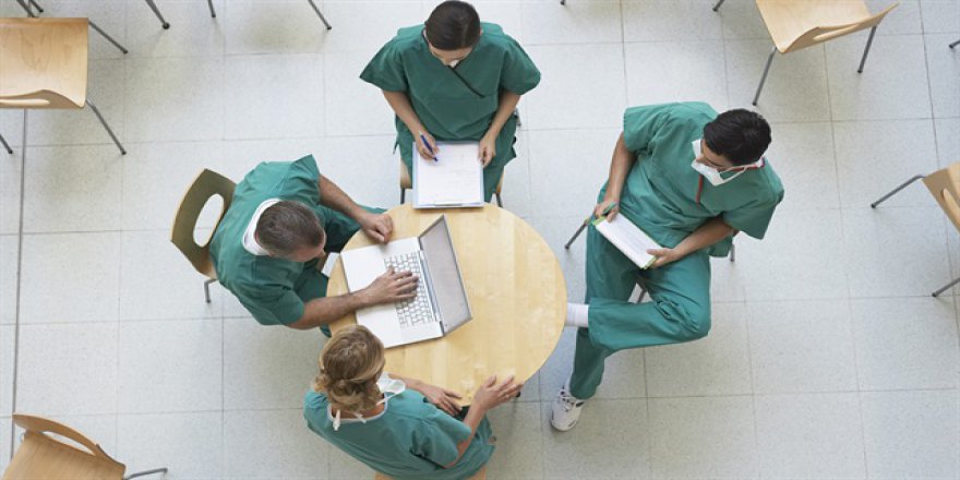 Sağlık çalışanlarının 'yıpranma payı' torba yasada