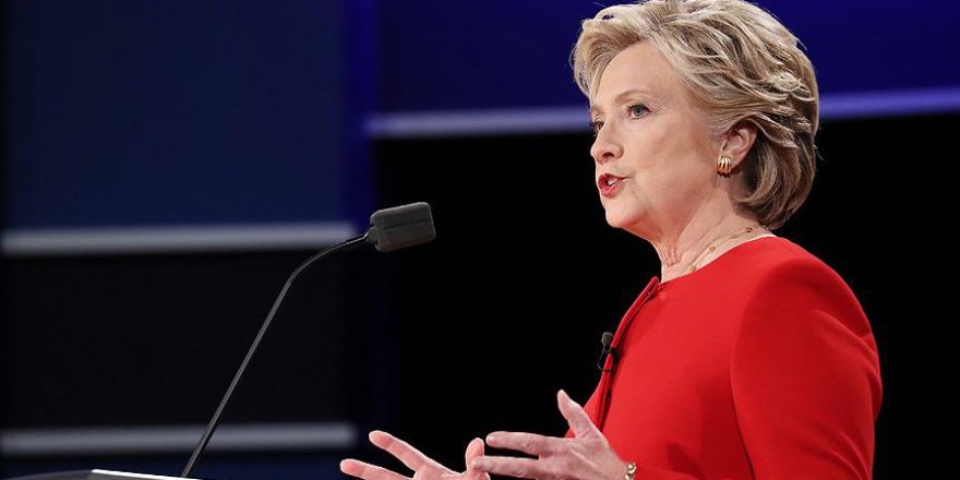 Clinton seçimi kaybetmesini hileye bağladı