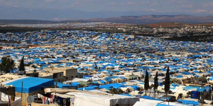 Suriye'de Rejim Kuşatmasındaki Vaer'den tahliyeler