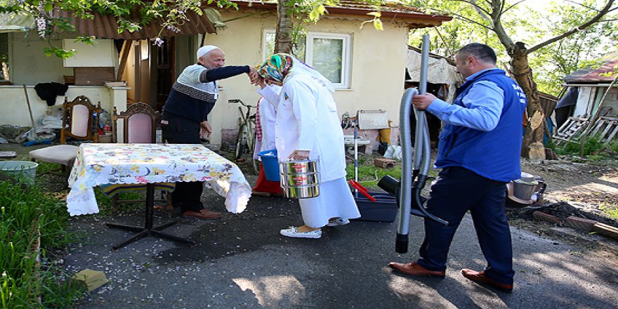 Yaşlılar bir tuşla 'hizmet' alıyor