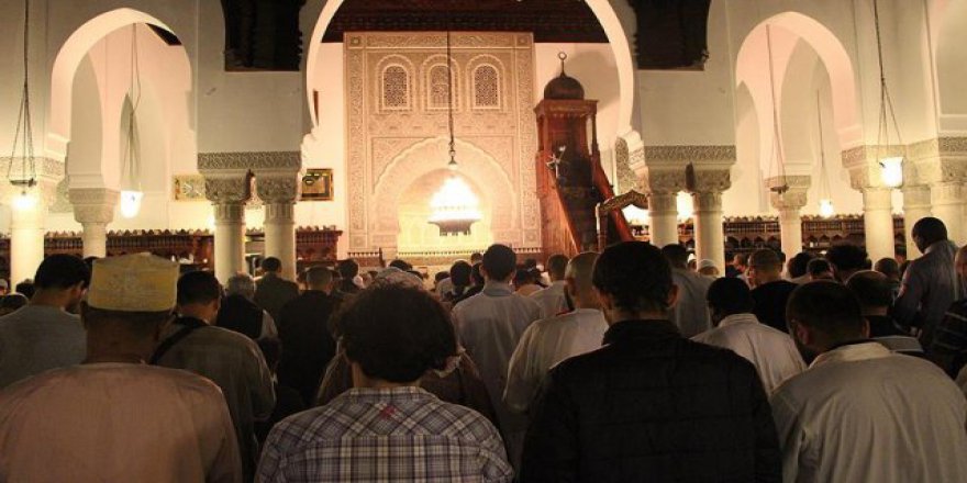 Fransa, camiler için laiklik yasasını değiştirmeyi düşünüyor