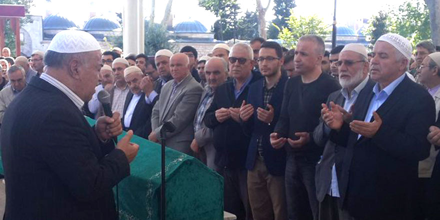 Mustafa Sungur ağabeyin oğlu Ahmet Sungur dualarla uğurlandı